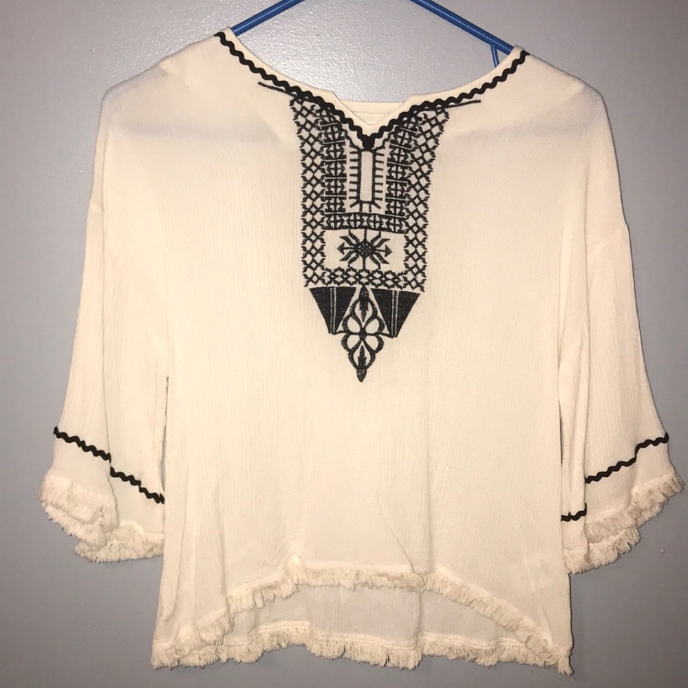 3/4 sleeve aztec top